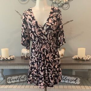 Elegant V-Neck Floral Mini Dress - Pink and Black